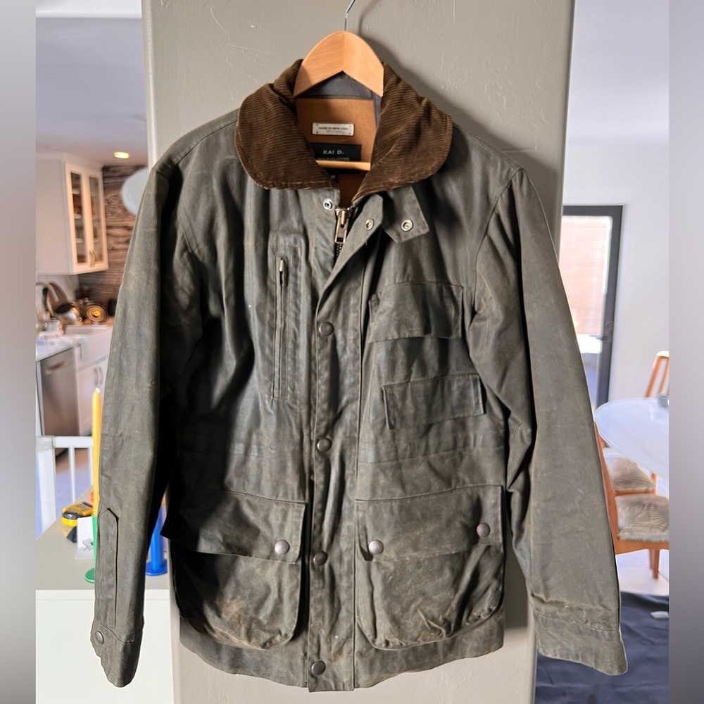 Kai D. British Oil Waxed coat. Very well made. Hunter green. Corduroy collar. M